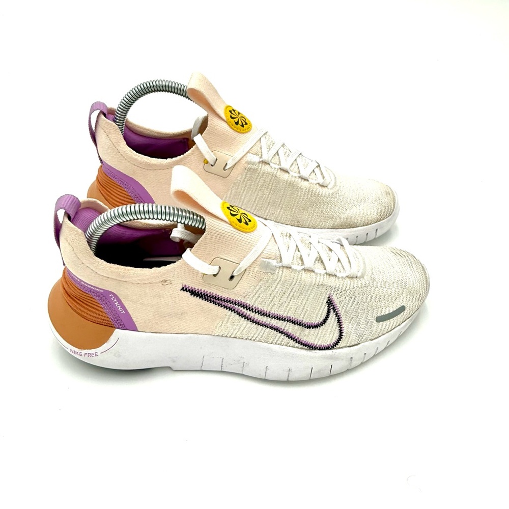 Nike‎ Nike Run Flyknit Next Nature Women's Sneakers in Cream, Purple, and Orange